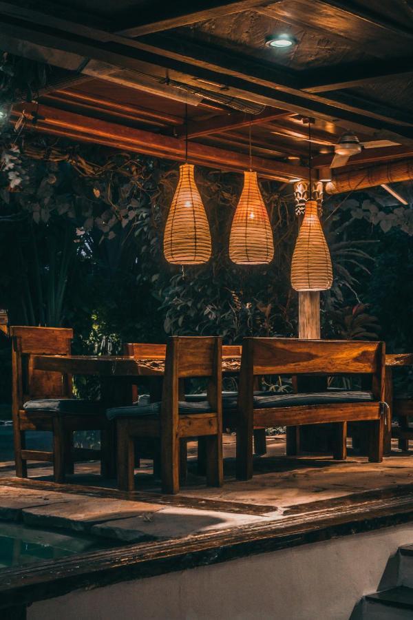 Villa Istimewa Seminyak Kültér fotó